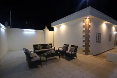 صورة ٢، استراحة البسمات