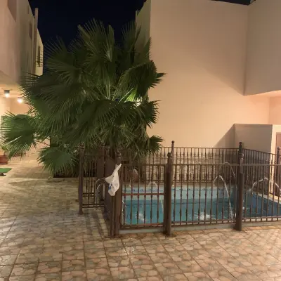 صورة ٤، استراحة الأرض السعيدة