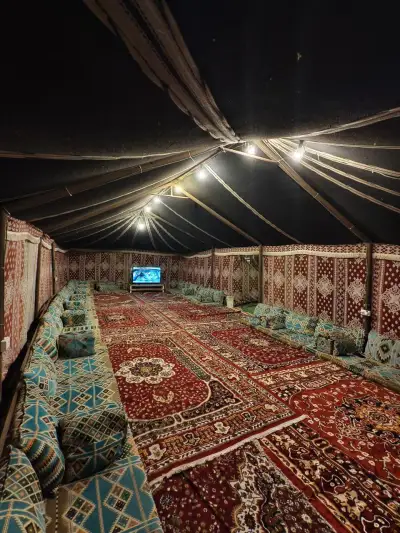 مخيم تواق