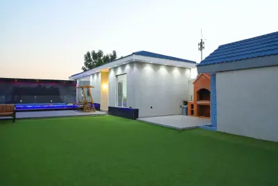 صورة ٢، شاليهات الجسار