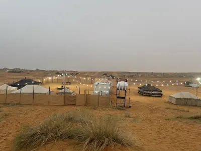 مخيم النفود بالجراد