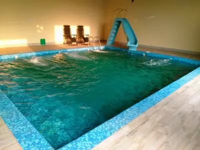 شاليه ليان الحمر