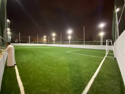 صورة ٢، ملعب واستراحة الملتقئ