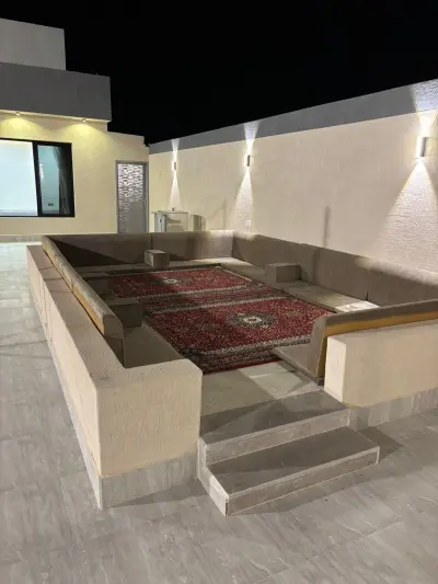 صورة ٤، استراحه وملعب طائرة قمة اللسيب