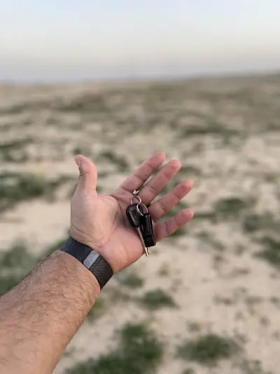 صورة ٣، مقر مخيم الزبن