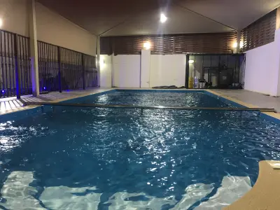 صورة ٤، استراحة ملك