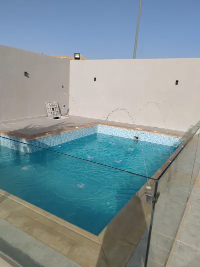 شاليه جي J