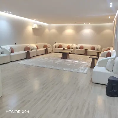 صورة ٣، شاليه السيف